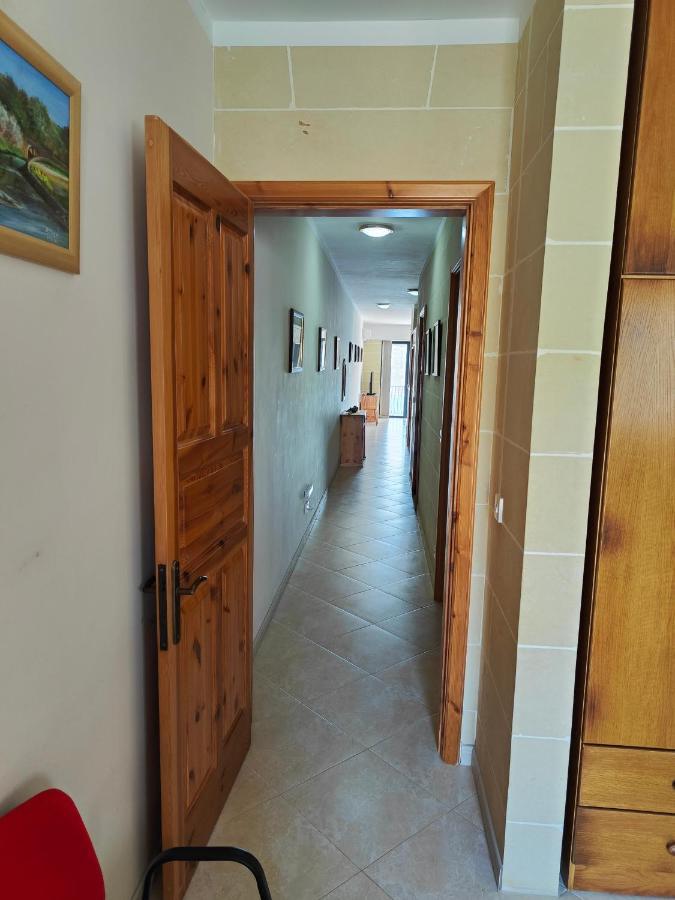 Seaview Apartment Zebbug  Bagian luar foto