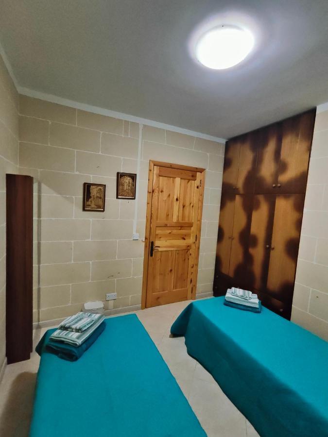 Seaview Apartment Zebbug  Bagian luar foto